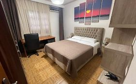 Nea Peramos Large Apartment Near The Beach
