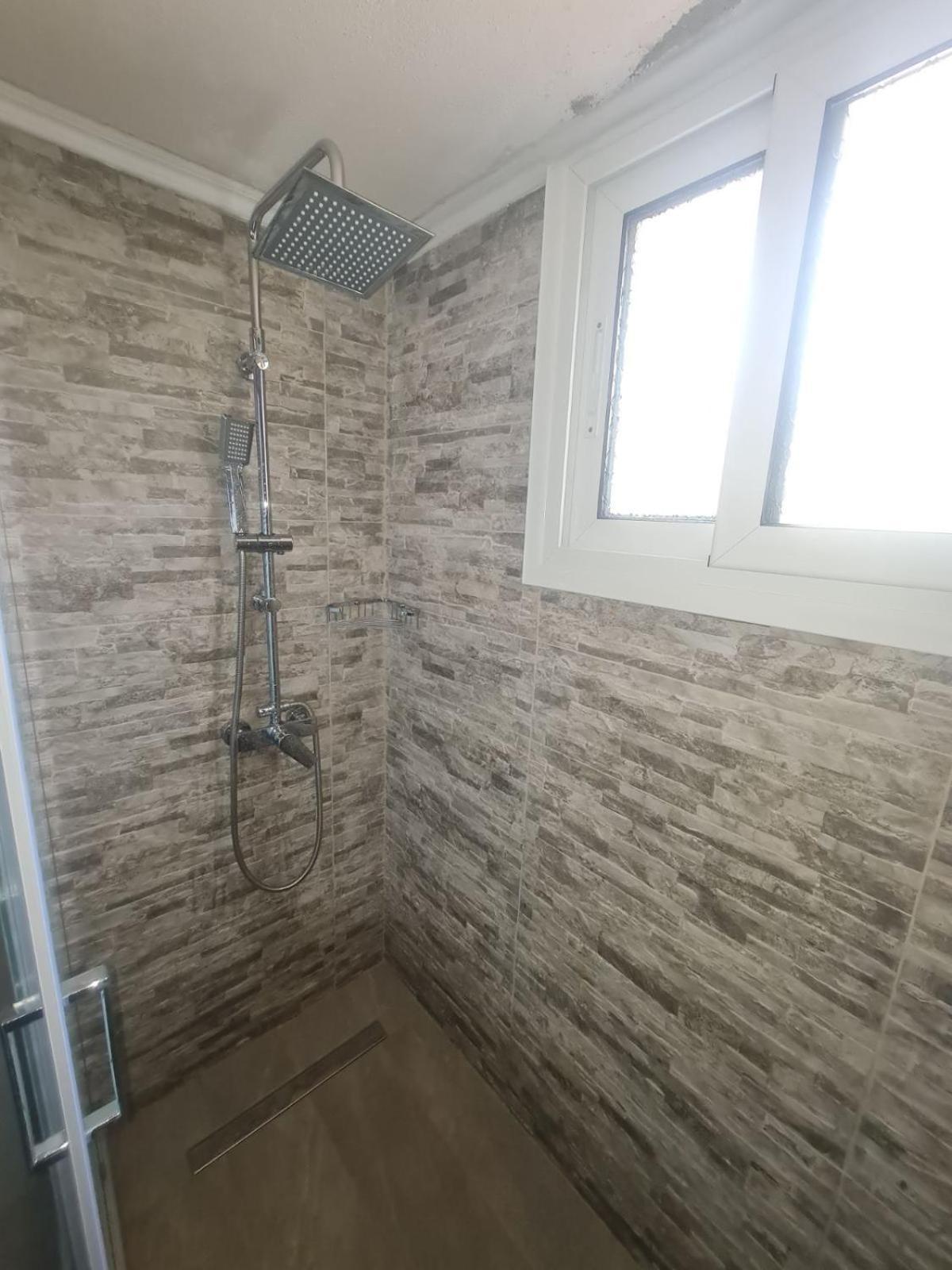 Nea Peramos Large Apartment Near The Beach Εξωτερικό φωτογραφία