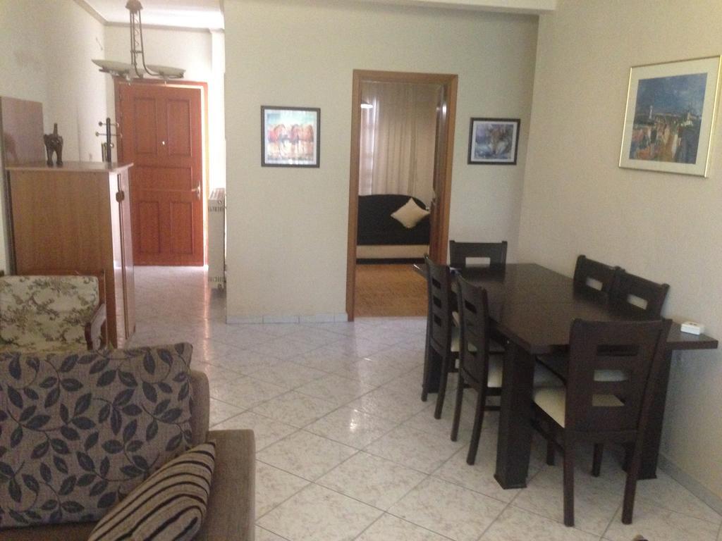 Nea Peramos Large Apartment Near The Beach Εξωτερικό φωτογραφία