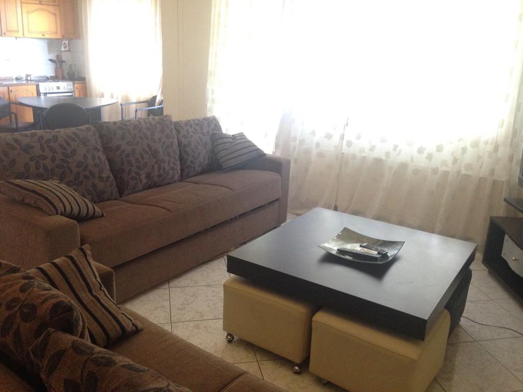 Nea Peramos Large Apartment Near The Beach Εξωτερικό φωτογραφία