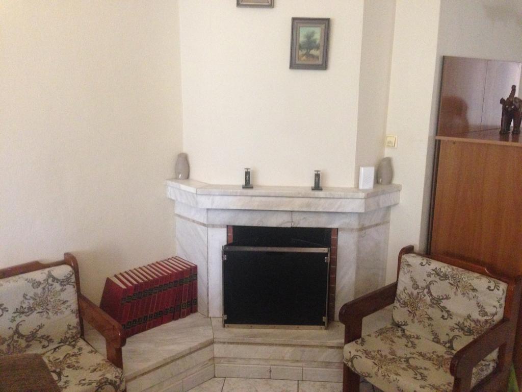 Nea Peramos Large Apartment Near The Beach Εξωτερικό φωτογραφία