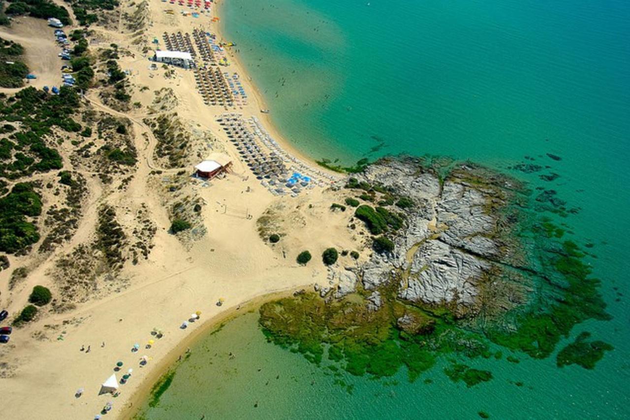 Nea Peramos Large Apartment Near The Beach Εξωτερικό φωτογραφία